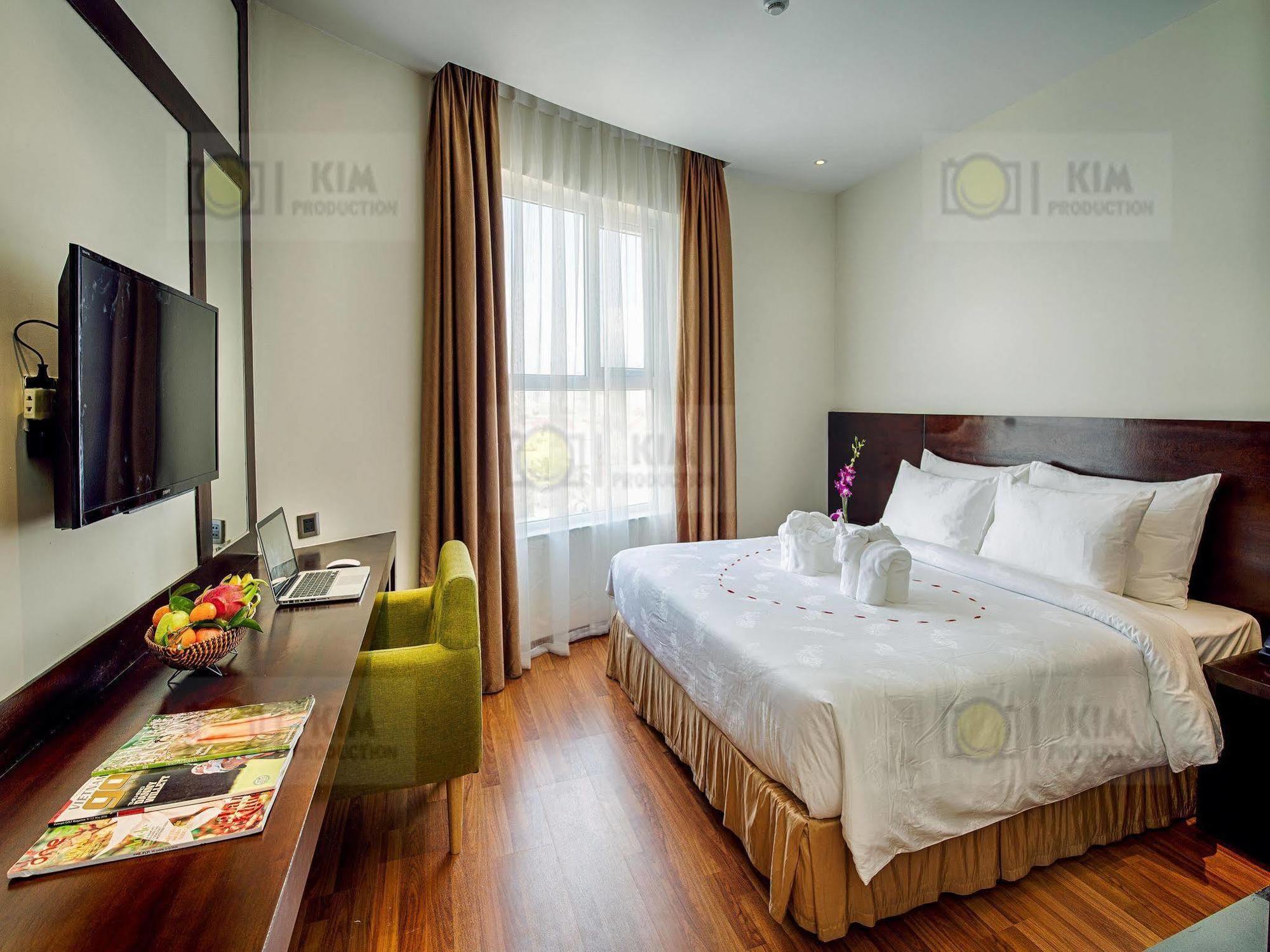 Sofia Suite Hotel Danang Da Nang Exterior foto