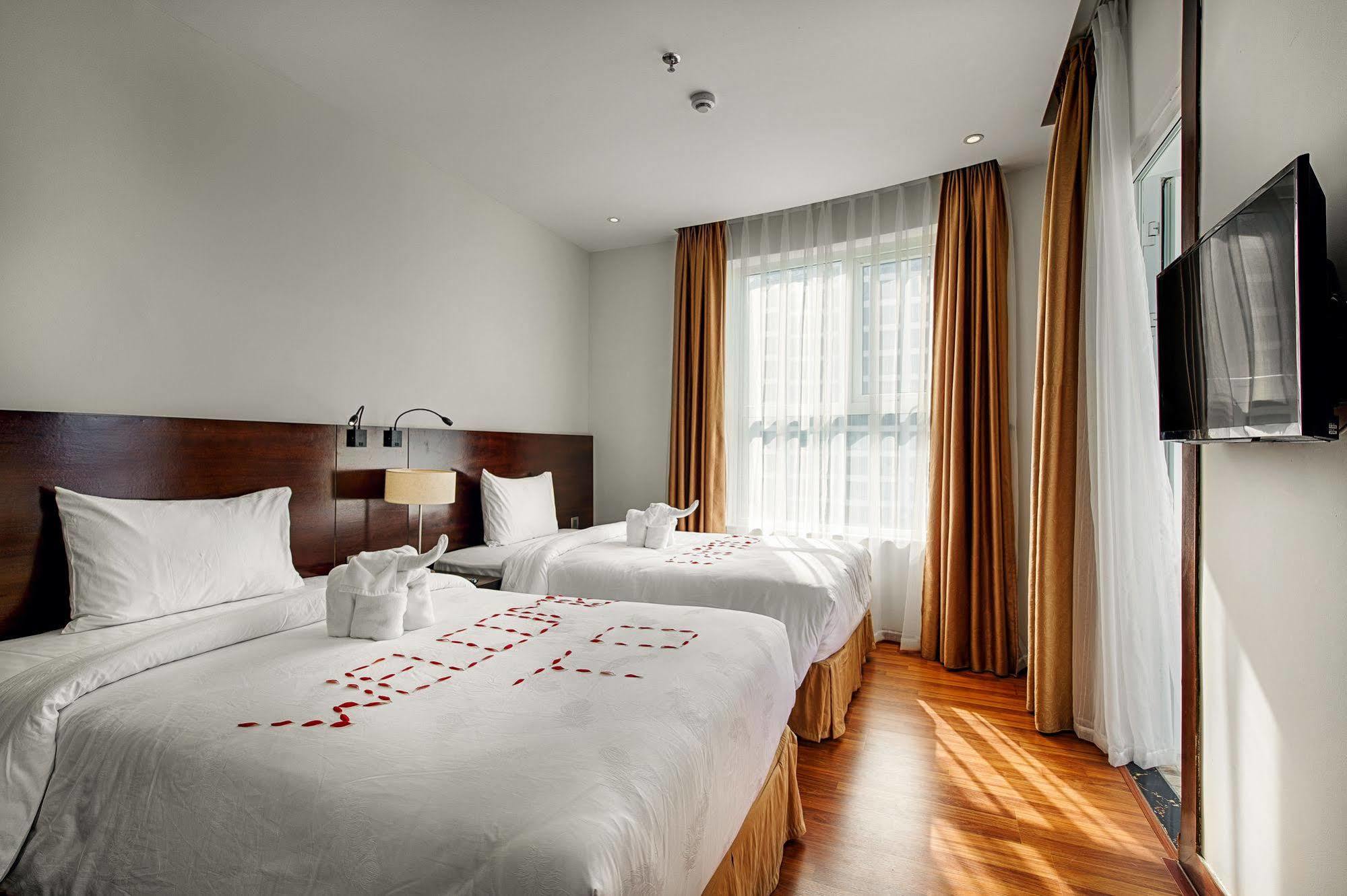 Sofia Suite Hotel Danang Da Nang Exterior foto