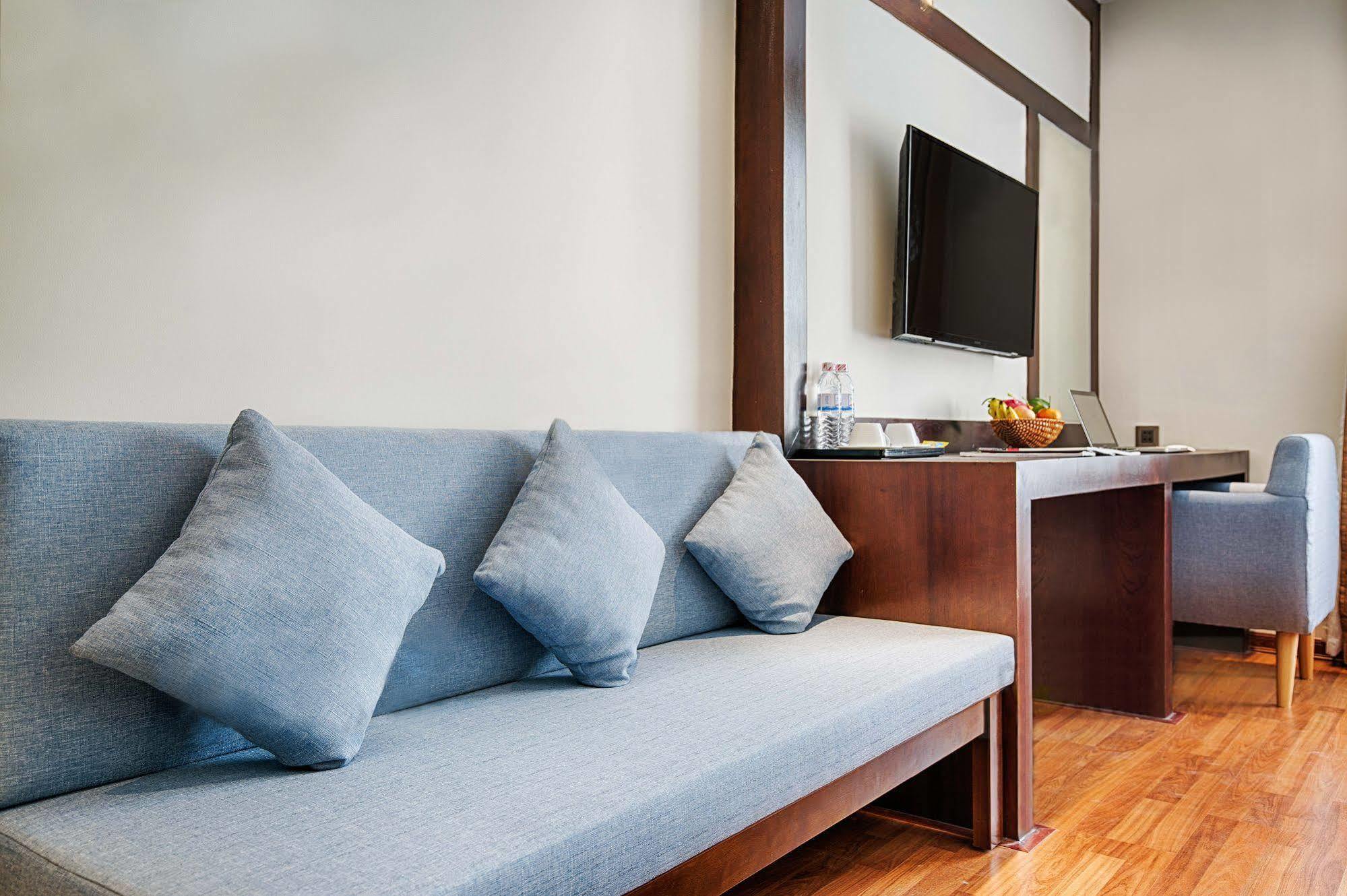 Sofia Suite Hotel Danang Da Nang Exterior foto